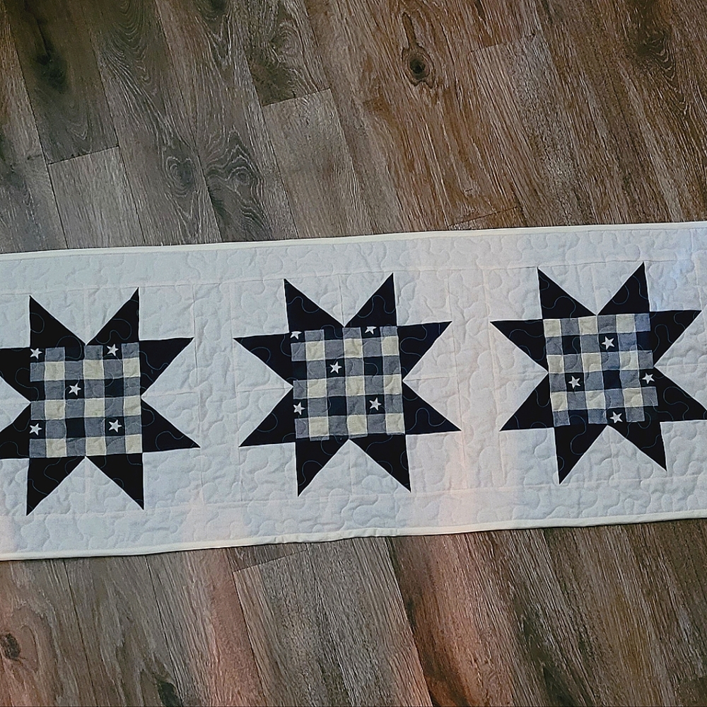 Quilted Farmhouse Table Runner